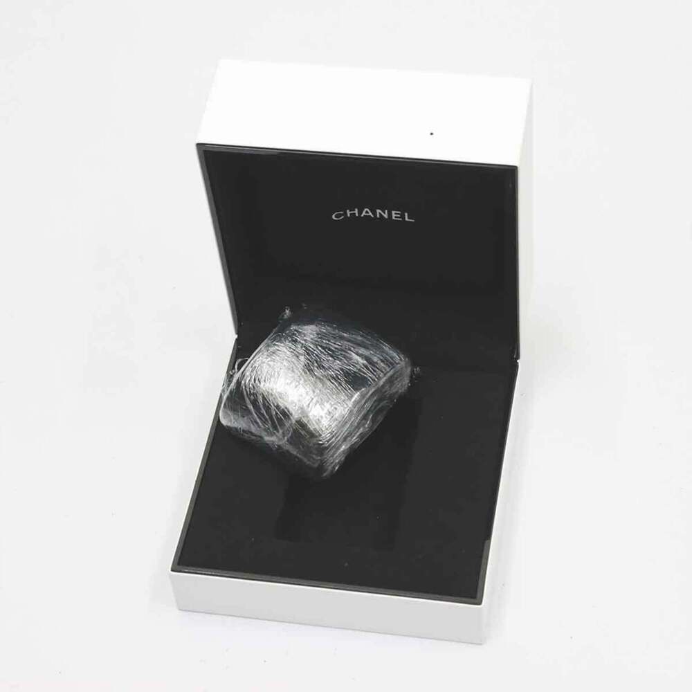 Chanel Mademoiselle J12 La Pausa H7481 Limited Edition Men's Watch White Cera... - Picture 2 of 7